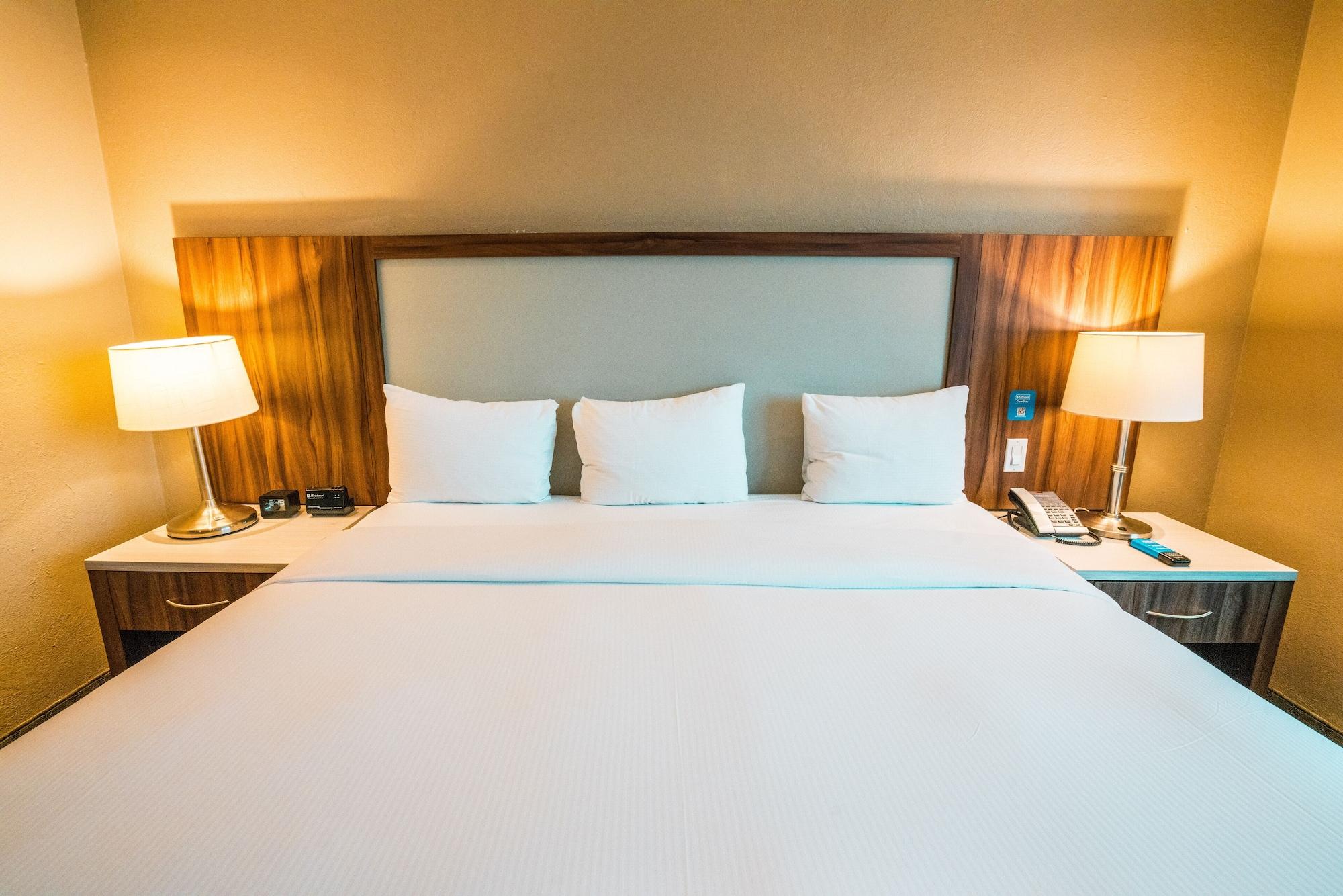 Hilton Airport 4* Mexico City