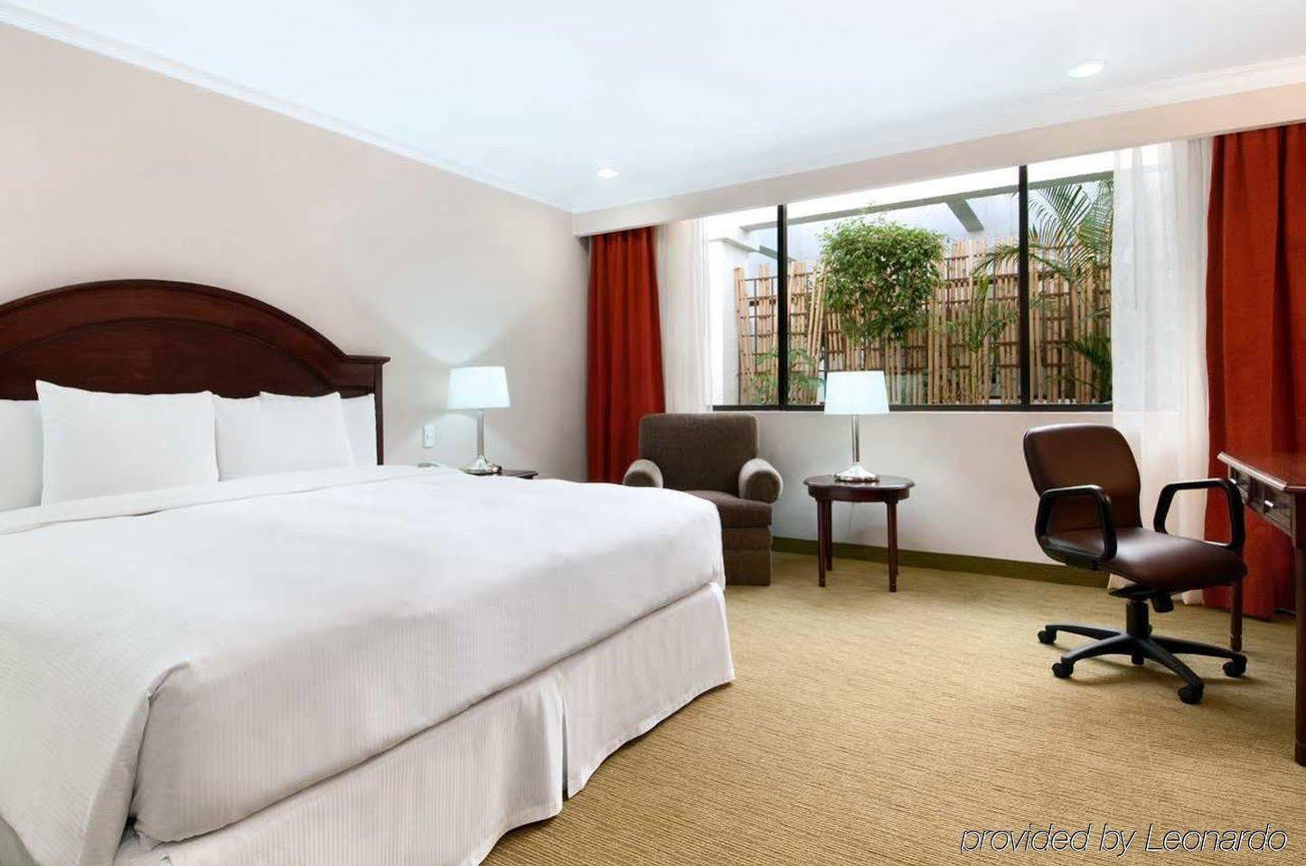 Hilton Airport Hotel
