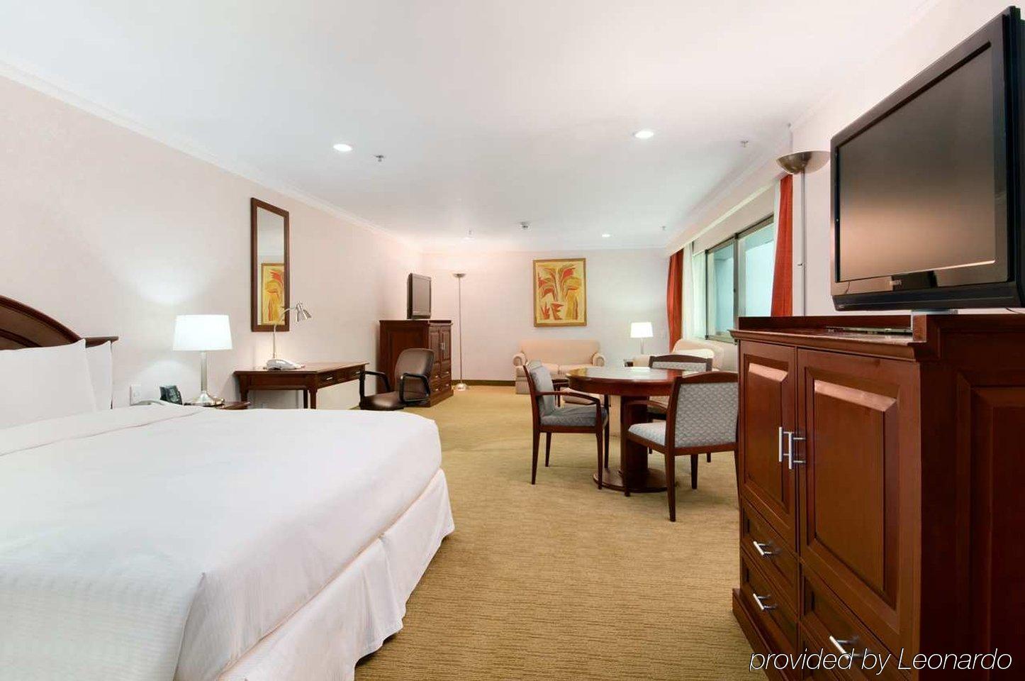 Hotel Hilton Airport